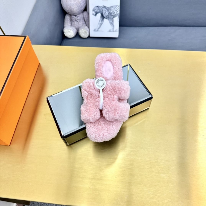 H**mes slippers